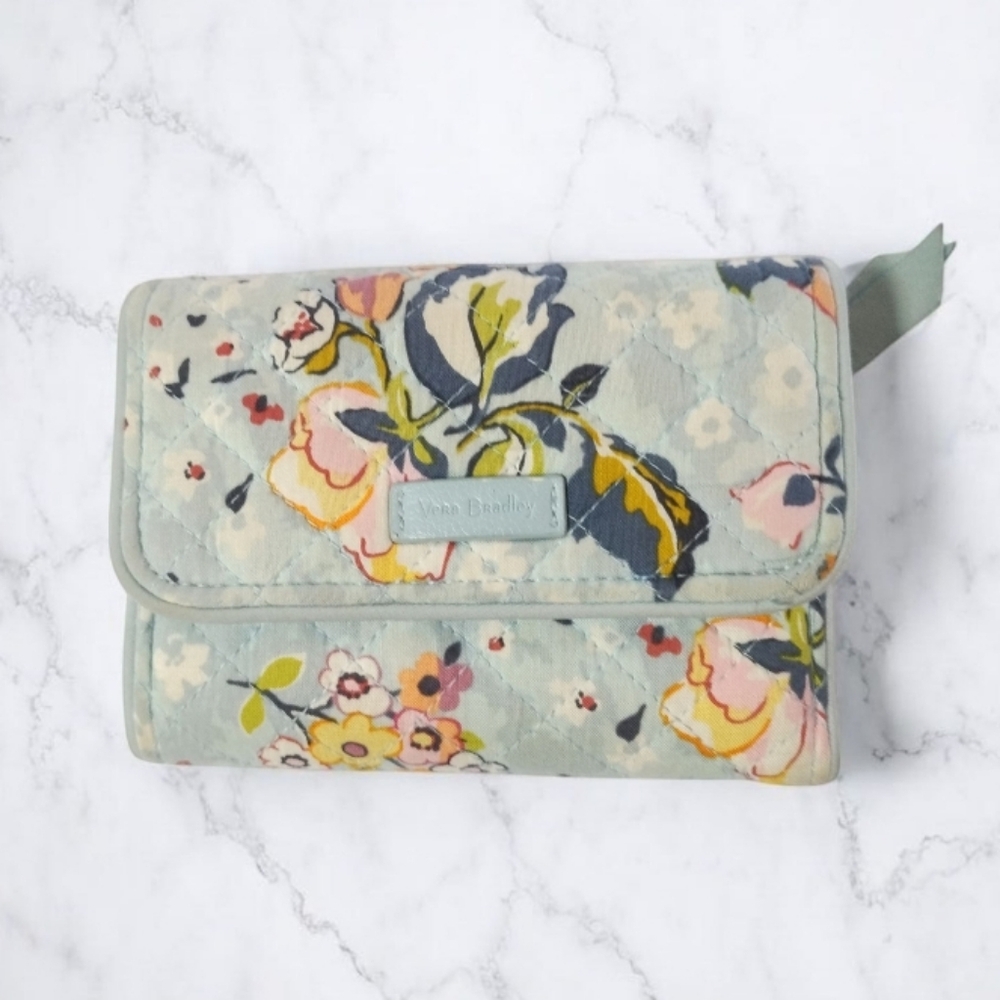 Vera Bradley wallet Light Blue Floral